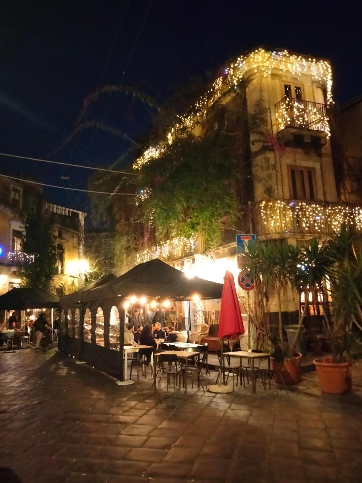 Etna Timeo Central Apartment In Baroque Building Catânia Exterior foto